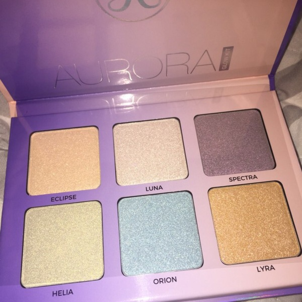🤩BRAND NEW🤩 ABH AURORA GLOW KIT